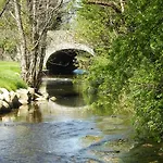 Bed & Breakfast Riverfield 3*