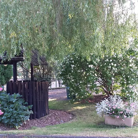 Frühstückspension Riverfield 3*